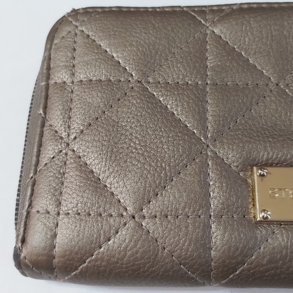 Steve Madden Saddle Quilted Wallet - Picture 2 of 16